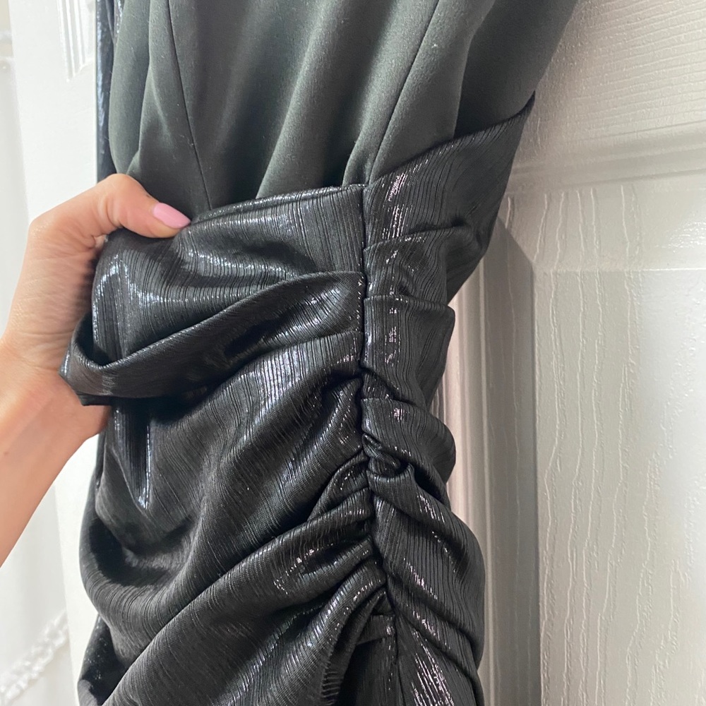 House of CB VONA' BLACK ASYMMETRIC DRAPED GOWN XS - Picture 6 of 8